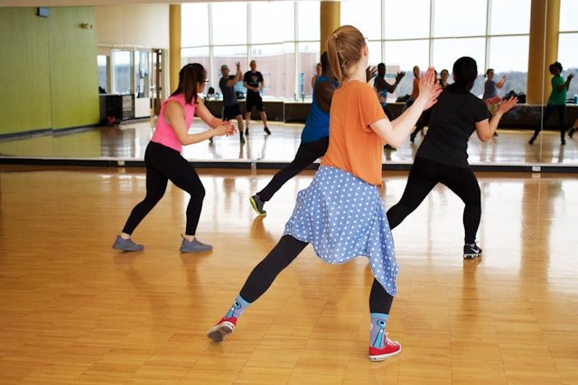 Versatile Dance Classes in Dombivli - Join The Place & Excel
